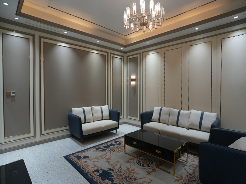 Simple European Light Luxury Living Room